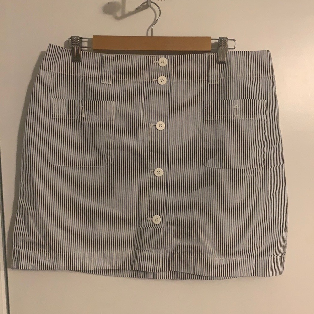 EUC Vineyard Vines skirt